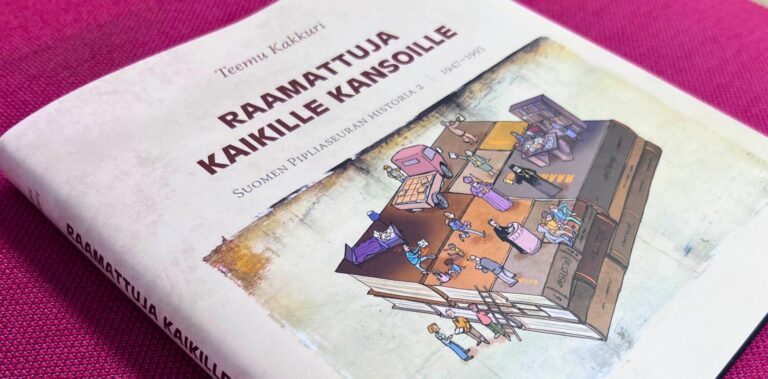 Kirjan kansi Raamattuja kaikille kansoille